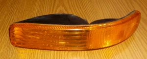 2003 Jeep Liberty Driver's Side Left Turn Signal Corner Marker Light / Lamp - Picture 1 of 6