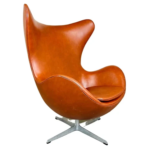 Early Egg Chair by Arne Jacobsen for Fritz Hansen Cover