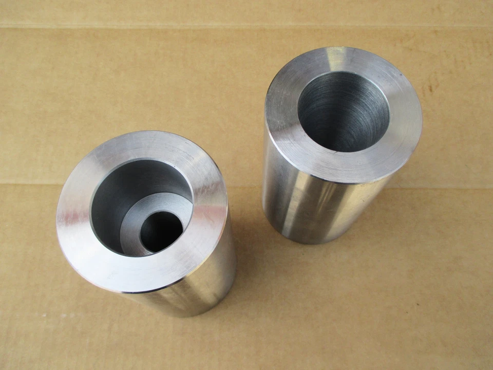 6728999, 2X Buje Soldado Se Adapta a Bobcat A300 220 S250 S300 S330 T250 T300 T320 Foto 1 de 1