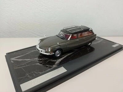 RARE 1:43 MATRIX 1962 CITROEN ID19 CORTEGE SLOUGH FACTORY HEARSE - 40304-012 - Image 1 of 4
