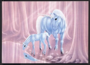 Moderne Fantasy Kunst Postkarte: EINHORN & Nachkommen. Kostenloser Versand UK - Bild 1 von 1
