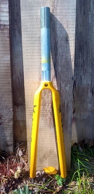 Kinesis Carbon Fiber Fork Yellow 1" Threaded 9mm-100mm axle 24" or 25" tire size - Image 1 of 4