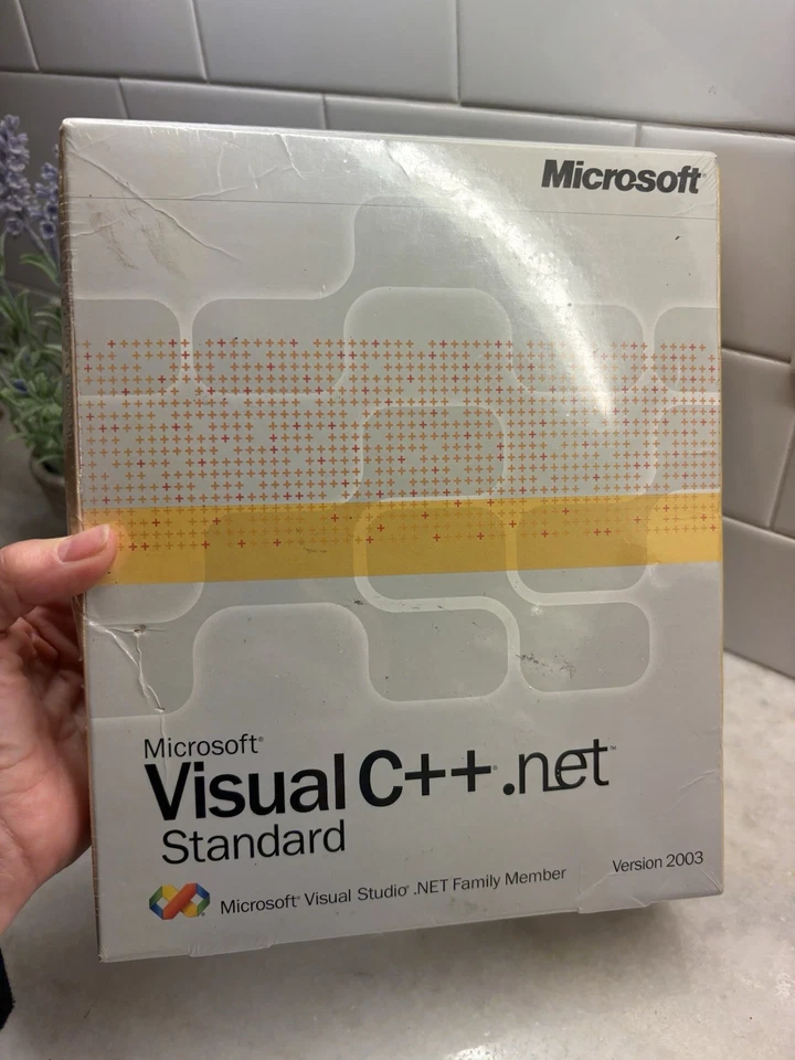 Microsoft Visual C++ .NET Standard 2003 (Retail) (1 User/s) - Full Version for Windows 254-00257