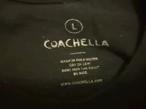 Vintage Coachella 2006 T-shirt - Spicy Pie Pizza - Coachella Valley Music & Arts - Picture 1 of 4