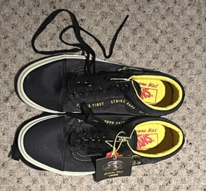 Vans Cobra Kai Dojo x OLD SCHOOL NEU mit Etikett Johnny Lawrence Karate Kind Größe 7,5 - Bild 1 von 6