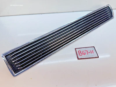 OEM 1967 Chevrolet Chevelle El Camino SS Factory Hood Inserts 3897500 B67-11 Foto 1 de 4