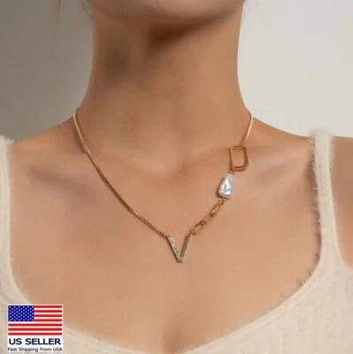 Fashion Women Jewelry Necklace Crystal V Letter Hollow Square Pearls Choker 1253 - Image 1 of 4