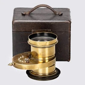 French Aplanetique Petzval Lens with shutter - Picture 1 of 6