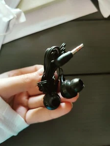 Headset - Picture 1 of 2