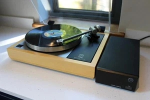 Linn LP12, Ekos SE, Akiva, Kiel, Zirkus, Lingo near mint aus Krescendo HiFi - Bild 1 von 12