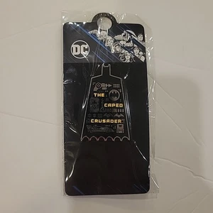 Six Flags DC Comics Batman Exclusive Limited Edition Anstecknadel Caped Crusader - Bild 1 von 2