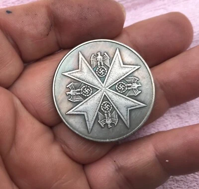 MONEDA CONMEMORATIVA ORDEN DEL MÉRITO DEL ÁGUILA ALEMANA DE LA SEGUNDA GUERRA MUNDIAL ALEMANA Foto 1 de 4