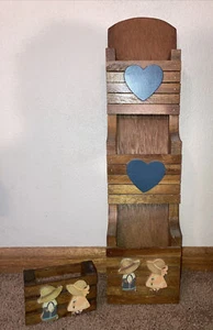 Vtg 1960s 3 Tier Wooden Mail Organizer Wall Rack Salt & Pepper Shaker Holder Set - Picture 1 of 12