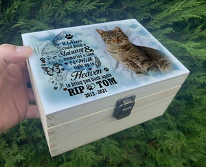 Piccola urna/cofanetto in legno personalizzato per animale domestico gatto, scatola ricordo in legno. - Foto 1 di 12