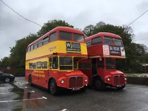 BUS PHOTO LONDON TRANSPORT PHOTOGRAPH ROUTEMASTERS RM835+RM1527 ON ISLE OF WIGHT - Picture 1 of 1