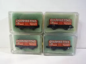 PECO RAKE OF 4X COAL WAGONS CHARRINGTONS USED GOOD BOXED (N113) - Foto 1 di 1