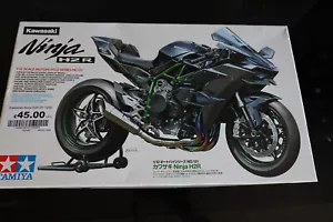 TAMIYA 14131 Kawasaki Ninja H2R 1:12 Bike Model Kit - Picture 1 of 4