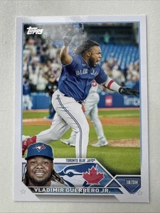 ⭐🦄 2023 Topps Series 1 #300 Vladimir Guerrero Jr.–Toronto Blue Jays Batting🆓📦 - Picture 1 of 2
