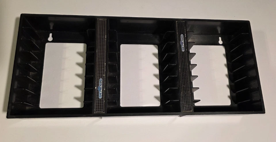 官方世嘉 Genesis 24 游戏盒壁挂架 1992 ☆ 正品 ☆ — 第 1/4 张图片