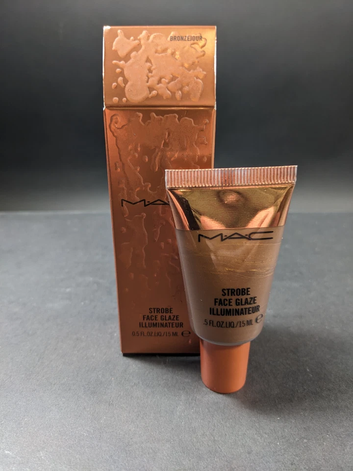 MAC STROBE FACE GLAZE ILLUMINATEUR - BRONZEJOUR (AA9) - BNIB - Image 1 of 1