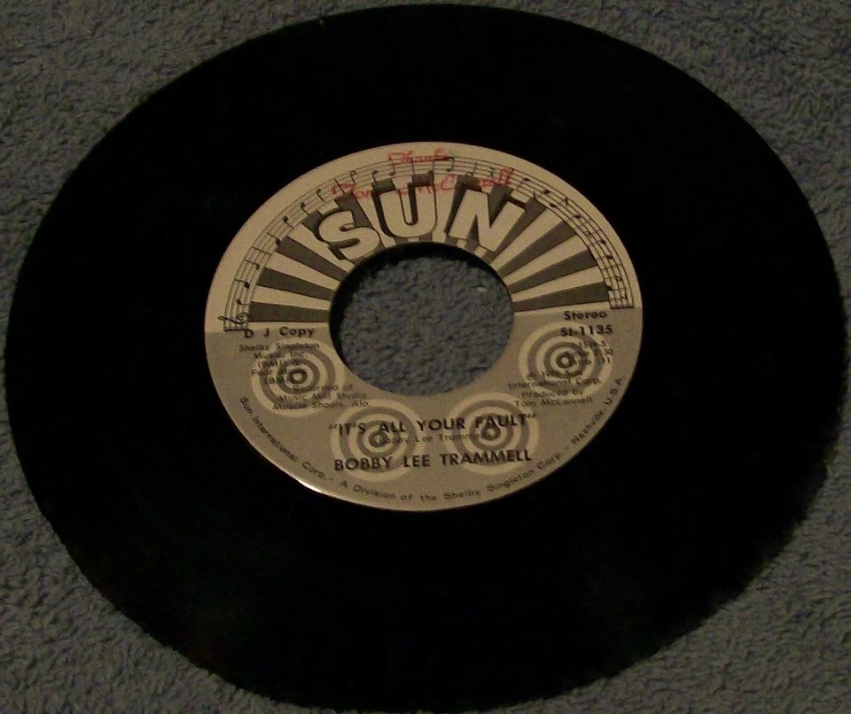 BOBBY LEE TRAMMELL - IT'S ALL YOUR FAULT - PROMO - STEREO/MONO - 7" (EX) - Image 1 of 1