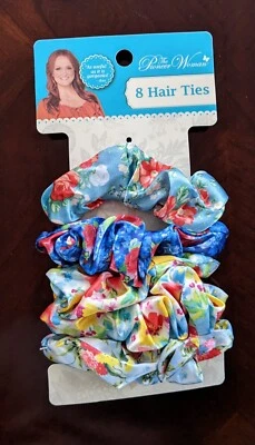 PACK DE 5 corbatas florales The Pioneer Woman (eran 8 pero se quitaron 3) Foto 1 de 4