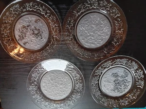 4 Piatti PRINCESS HOUSE Fantasia Vetro Natale Poinsettia Gelo 10" EUC - Foto 1 di 5