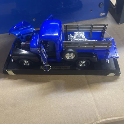 Cornwell tools 1954 International diecast truck - Image 1 of 4