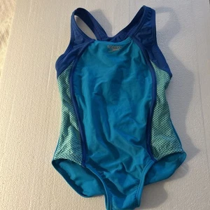 Girls Speedo Swimsuit Size 7/8 - Picture 1 of 4