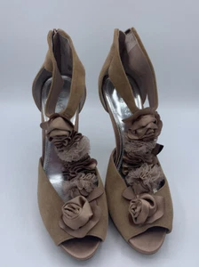 Bakers Size 10R Nude Pink Suede Rose Tulle Accent High Heels MEAGAN - Picture 1 of 9