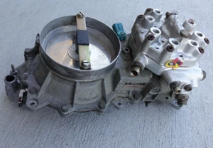 🥇1978 MERCEDES R107 C107 FUEL INJECTION DISTRIBUTOR THROTTLE OEM 043812062 - Picture 1 of 7