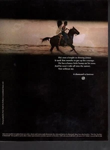Pubblicità d'epoca stampa pubblicità pubblicità De Beers Diamond He's not a Knight Peter Vaeth 1971 - Foto 1 di 1