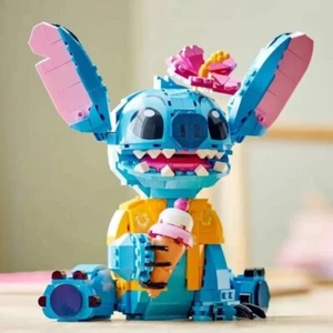700 PCS Cute Stitch Display Decoration Building Blocks Puzzle Assembly Toy Gift - Picture 1 of 10
