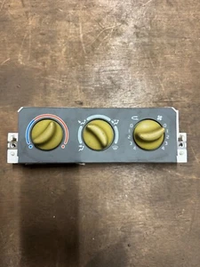 RENAULT Twingo Heizungsregler Schalter Heizung 52479161 - Bild 1 von 3