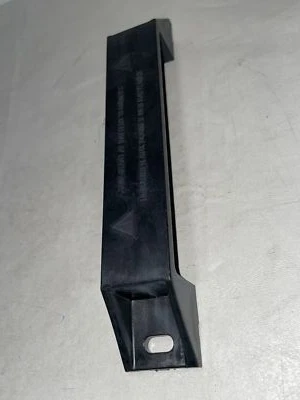 C6 Corvette 2006-2012 retenedor de retención de batería nuevo GM # 84164500 Foto 1 de 4