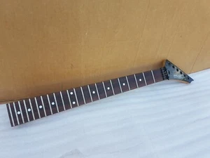 CUELLO DE MAGO GUARDABARROS HEARTFIELD AÑOS 90  - Imagen 1 de 11