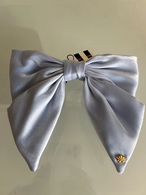 Cordón de arco LELE SADOUGHI Capri azul Natalia precio de venta sugerido por el fabricante 95 USD Foto 1 de 4