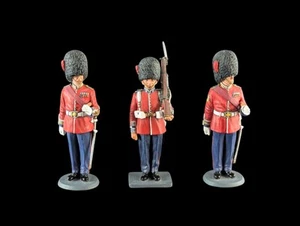 x3 Lot King & Country On Parade CE038 CE001 Garnison Sergeant Schulterarme - Bild 1 von 10