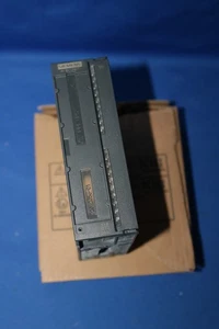 Modulo analogico Siemens Simatic S7 6ES7331-7KF02-0AB0 SM331 6ES7 331-7KF02-0AB0 - Foto 1 di 7