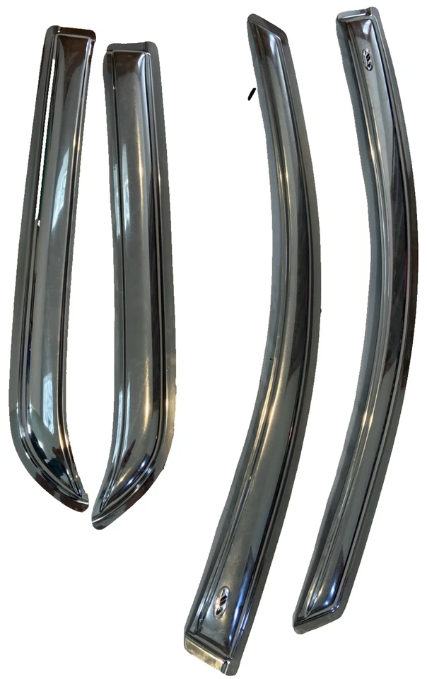 Deflector de ventilador de cinta nueva (AVS) 684632 defectuoso necesita; cromo; salidas Foto 1 de 4