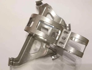 Neu Mercedes w202  Halterung für Kraftstoffpumpe 2024711341 - Bild 1 von 2