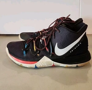 Scarpe da basket Nike Kyrie 5 Friends da uomo taglia 13 nere AO2918-006 - Foto 1 di 10