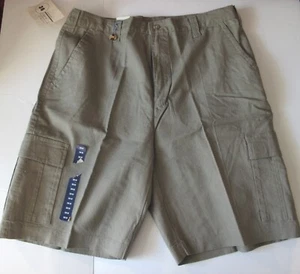 Run Arounds Men's Olive Green Cargo Shorts Size 36 Adjustable Waist - Picture 1 of 4