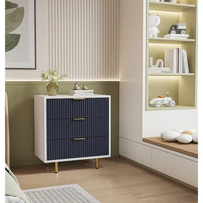 Tocador de dormitorio de tres cajones con cajones profundos y tapa ancha Foto 1 de 4