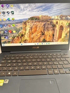 Notebook ASUS Zenbook UX430UN-GV117T + Custodia + Scatola Originale - Foto 1 di 6