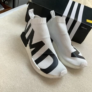 Adidas NMD R1EG7538 Prime Knit Trainers only released in USA Men UK9.5 VERY Rare - Picture 1 of 7