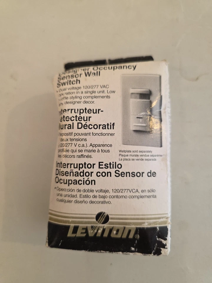 Leviton Photoelectric Switch P/N 091- ODS15-IDI (6768-I) IVORY NIB  - Image 1 of 4