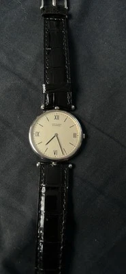 Van Cleef & Arpels "La Collection" 32mm Round Quartz Wrist Watch Ref. 43 104 - Image 1 of 4