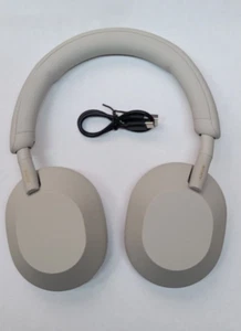 Sony WH-1000XM5/S Wireless Industry Leading Noise Canceling Bluetooth Headphone - Picture 1 of 2