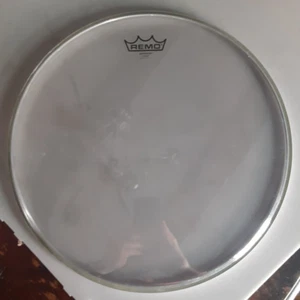 Remo Emperor tamburo trasparente - 16", segni di bastone, senza ammaccature - Foto 1 di 1
